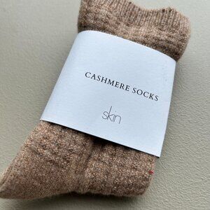 100% Cashmere SOCKS!!- Skin Worldwide